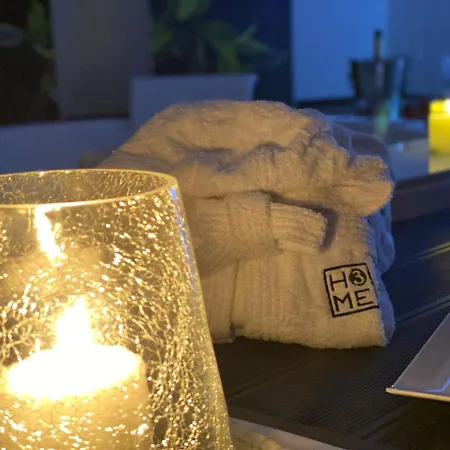 3 Luxury Couette-café